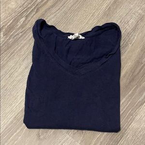 Navy vneck tee shirt